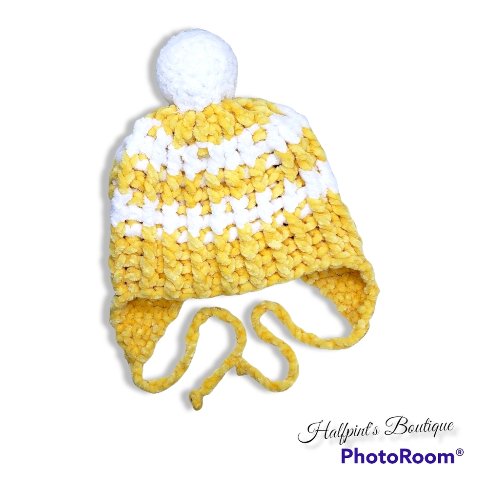 The softest toddler pompom beanie Crochet yellow white 100% polyester